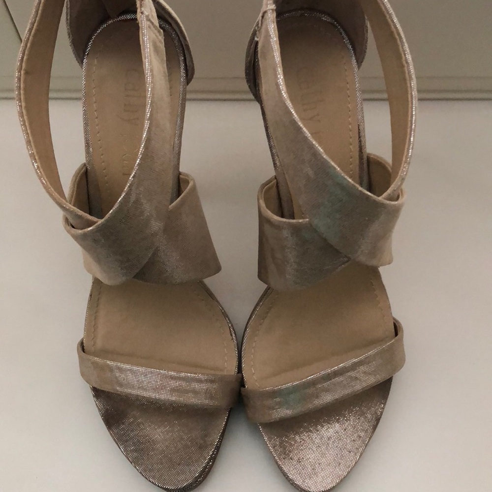 Platform shimmer fabric heels like new